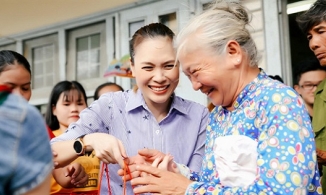 Sau loạt sao Việt, Mỹ Tâm là cái tên tiếp theo vướng ồn ào từ thiện 'từ trên trời rơi xuống'