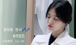 Ngủ gục ở hậu trường phim, Song Hye Kyo vẫn đẹp không tỳ vết xứng danh 'tượng đài nhan sắc'