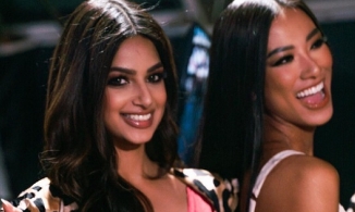 Khoảnh khắc Kim Duyên đọ dáng cùng Tân Hoa hậu Hoàn vũ 2021 trong trang phục áo tắm