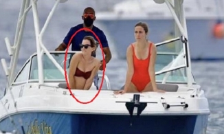 Emma Watson bị fan chê thân hình kém thon, nhưng khi thấy cô diện áo tắm vội 'quay xe'