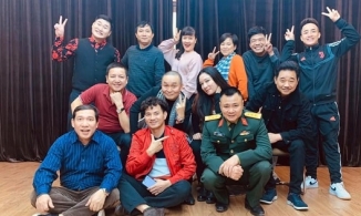 Rộ ảnh dàn nghệ sĩ đang luyện tập Táo Quân 2022