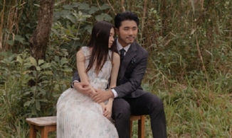 Bộ ảnh cưới 'tình bể bình' dạo quanh Hà Nội của con gái Xuân Hinh