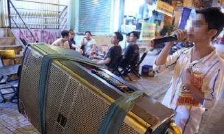 TP.HCM chính thức xử lý tiếng ồn loa kẹo kéo, loa quảng cáo