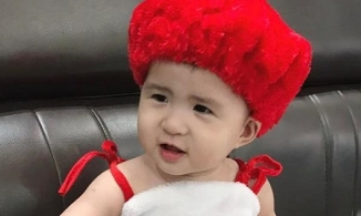 Thiên An đăng ảnh con gái hóa bà già Noel, Sol càng lớn càng giống hệt Jack