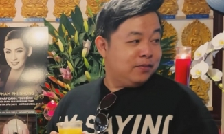 Quang Lê đến thắp hương cho Phi Nhung, tiết lộ về hai món ăn yêu thích của củ ca sĩ trên bàn thờ