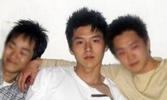 Hyun Bin thời đi học đã có fanclub đông đảo gồm toàn nữ sinh hậu bối 