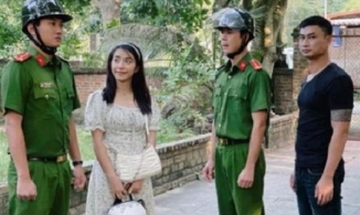 'Phố trong làng' dừng lên sóng, dàn diễn viên đồng loạt lên tiếng