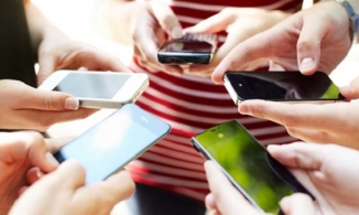 Đề xuất hỗ trợ điện thoại thông minh cho người dân nghèo TP.HCM