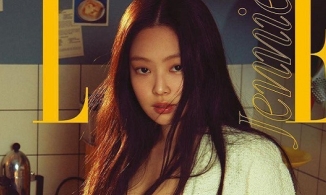 Jennie (BLACKPINK) khoe eo 50cm cùng thần thái siêu mẫu đầu năm