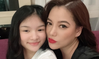 Trương Ngọc Ánh hội ngộ con gái, nhan sắc ái nữ để mặt mộc lấn lướt mẹ
