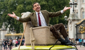 Cuộc sống vương giả của Mr. Bean tuổi 72: Tài sản 3500 tỷ, hạnh phúc bên vợ kém 30 tuổi