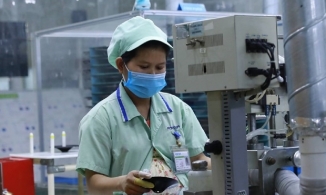 Công nhân nữ nghỉ thai sản, ốm đau có được hỗ trợ tiền thuê nhà không?