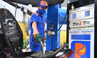 Giá xăng hôm nay 21/7 giảm mạnh về còn gần 26.000 đồng/lít 