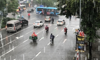 Thời tiết Hà Nội tiếp tục mưa lớn kéo dài dù bão số 3 Maon suy yếu