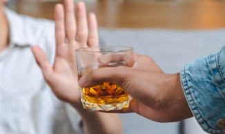 Hà Nội lập tổ xe ôm miễn phí đưa khách say về nhà an toàn