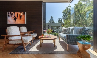 Ngôi nhà đẹp như mơ với tường kính và view nhìn siêu sang chảnh