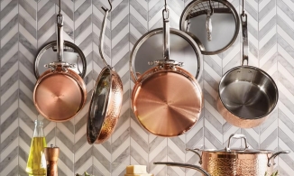 5 thiết kế giá treo xoong nồi tiện ích cho phòng bếp luôn gọn gàng