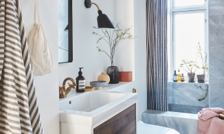 Có tài để làm gì? Để cải tạo phòng tắm 3m² thành spa tại gia chứ làm gì!