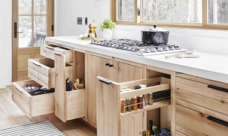 Các nhà thiết kế nội thất mách bạn 5 cách bài trí bếp cực tiện dụng 