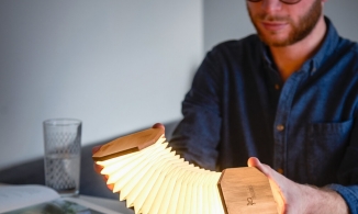 Chiếc đèn LED giá 1,5 triệu độc đáo, trang trí phòng nào cũng đẹp và hợp