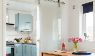 Phòng bếp xinh đẹp, gọn gàng bất chấp diện tích khiêm tốn với 4 ý tưởng sau