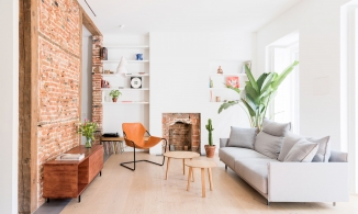 Căn hộ tươi sáng với phong cách hiện đại pha lẫn nét chấm phá cổ điển từ dầm gỗ và gạch thô