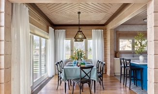 Ngôi nhà gỗ mang phong cách đồng quê với vẻ đẹp dịu dàng say đắm lòng người