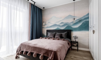 Căn hộ 43m² với điểm nhấn tranh tường vẽ tay ở phòng ngủ