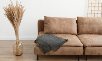 Mẹo vệ sinh sofa da lộn nhân tạo sạch bong với 4 bước cực đơn giản