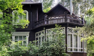 Ngôi nhà gỗ ngoại ô lãng mạn với sân vườn ngập tràn hoa cỏ KTS tài hoa xây tặng vợ