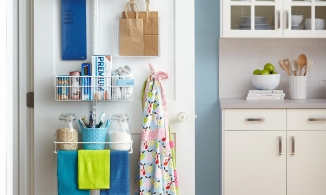 10 ý tưởng tận dụng mặt sau cánh cửa để lưu trữ đồ đạc với giá treo gọn đẹp