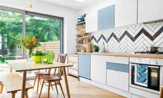 5 ý tưởng sắp xếp bố cục gạch ốp backsplash cho phòng bếp linh hoạt và độc đáo