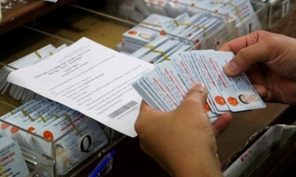 Thẻ căn cước công dân mã vạch sẽ bị cắt góc để chuyển sang thẻ gắn chíp 