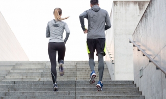 Người có tiền sử đột quỵ như Chí Tài có nên leo cầu thang bộ?