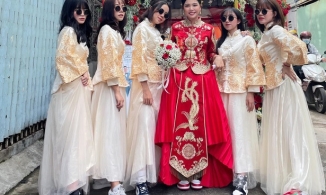 Ấn tượng với độ chịu chơi của hội nhà gái theo 'hệ sneaker' trong đám cưới cô dâu gốc Hoa