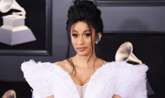 Tranh thông điệp chống dịch Covid-19 của fan Việt được sao quốc tế Cardi B chia sẻ lại trên twitter