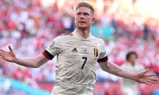 Vì sao Kevin De Bruyne từ người đàn ông bị cắm sừng trở thành thiên tài bóng đá của thế kỉ 21