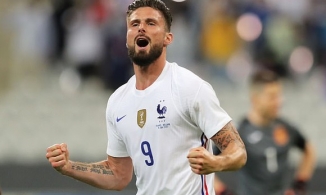 Vui cùng EURO: Cầu thủ nào đang chơi tại EURO 2020 ghi được nhiều bàn thắng nhất vào lưới ĐT Việt Nam?