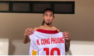 Sao tuyển Lào tự hào có áo đấu của Công Phượng