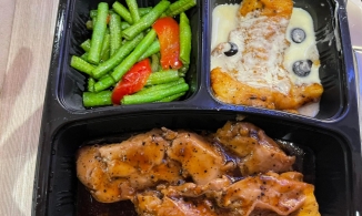 Lưu trú ở Singapore gần 1 tháng, các cầu thủ ĐT Việt Nam ăn gì, chơi gì trong điều kiện khép kín