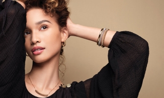 Chiêm ngưỡng nhan sắc Iman Fandi: Cô gái duy nhất có tận 3 anh em trai cùng thi đấu tại AFF Cup 2021