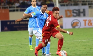 Thiếu người, ông Park Hang Seo triệu tập gấp 'Ronaldo phiên bản Việt' Trần Phi Sơn lên tuyển