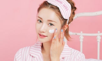 Chăm sóc da hỗn hợp bằng 5 loại kem dưỡng ẩm hiệu quả