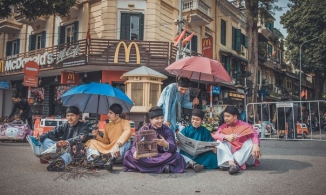 Bộ ảnh áo dài ngũ thân dành cho nam giới ấn tượng với dàn mẫu không chuyên