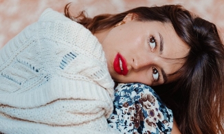 Fashionista Jeanne Damas: 'Chúng tôi có rất ít đồ mới trong tủ quần áo!'