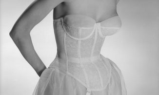 Bật mí quan điểm về vẻ đẹp của phương Tây thông qua lịch sử corset và nội y định dáng