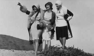 Nhìn lại 11 thiết kế thời trang nổi tiếng nhất qua từng thập kỷ