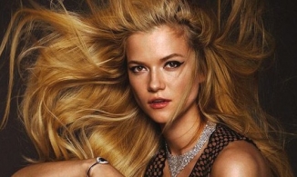 Kasia Struss: Cô siêu mẫu có thân hình rực lửa và một trái tim ấm áp