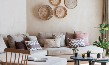 Trang trí phòng khách bằng tô điểm những bức tường sau sofa chất lừ mà dễ thực hiện