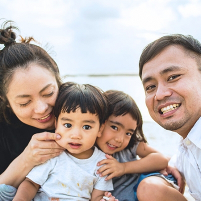 Hãy sinh con khi đã sẵn sàng: Em bé không phải Kpi để chạy đua thực lực!